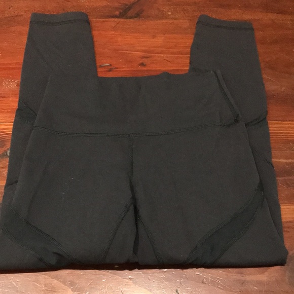 Lot of Lululemon/Size 6/Med - Picture 8 of 11